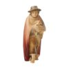 Hirte mit Lamm im Arm aus der Krippenfigurenserie "La Stua Krippe". Entworfen vom Holzschnitzer Ulrich Kasslatter. Aus Eschenholz geschnitzt und mit Wasserfarben handbemalt